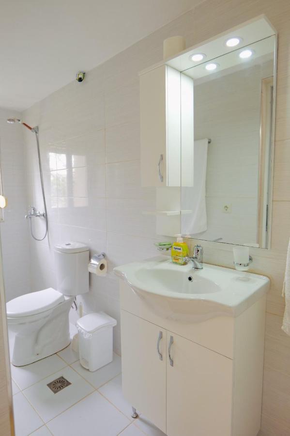 Seferi'S Apartament Lägenhet Sarandë Exteriör bild