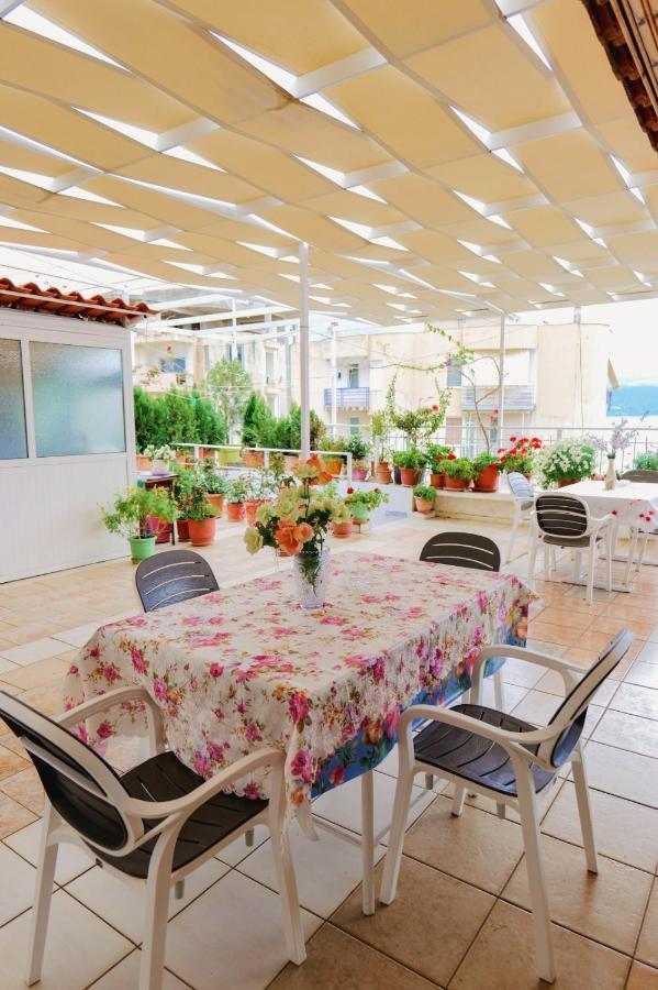 Seferi'S Apartament Lägenhet Sarandë Exteriör bild