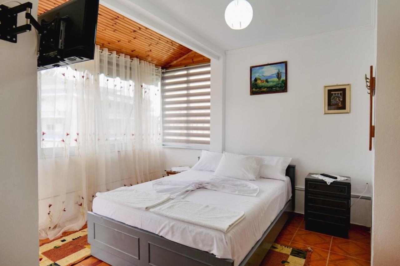 Seferi'S Apartament Lägenhet Sarandë Exteriör bild