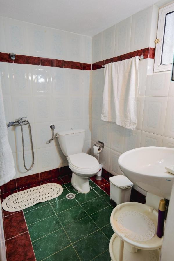 Seferi'S Apartament Lägenhet Sarandë Exteriör bild