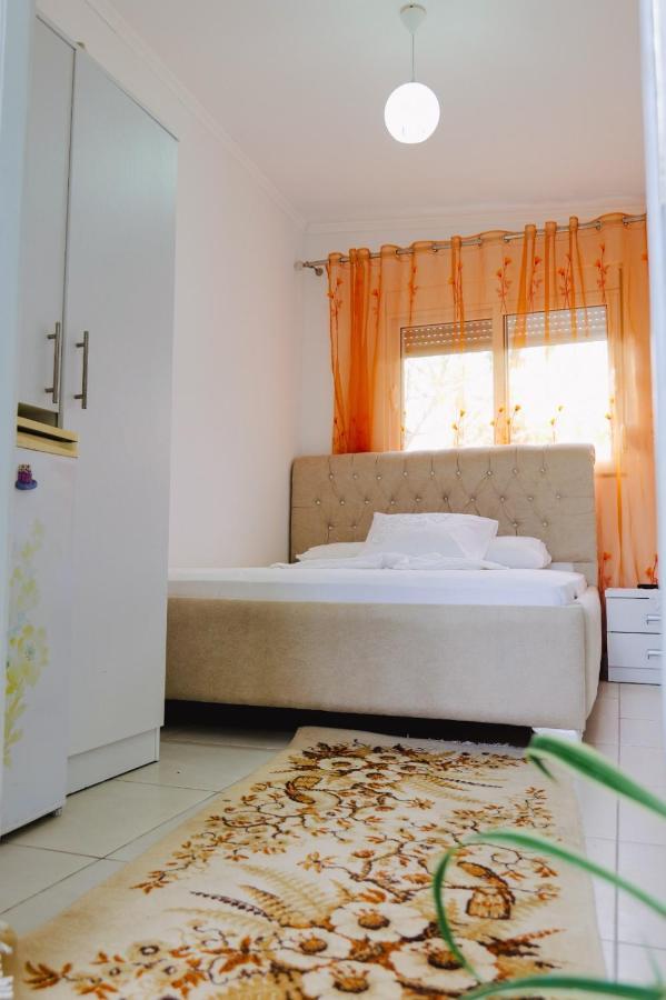 Seferi'S Apartament Lägenhet Sarandë Exteriör bild